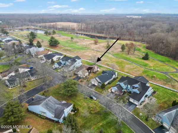 Monroe, NJ 08831,11 Bedfordshire Drive