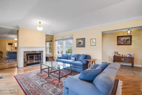 Monroe, NJ 08831,11 Bedfordshire Drive