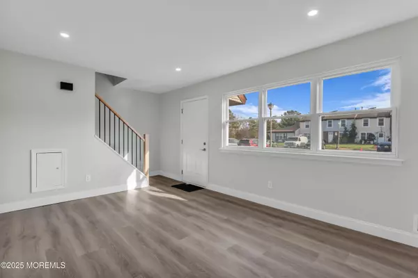 Brick, NJ 08724,182 Greenwood Loop Road