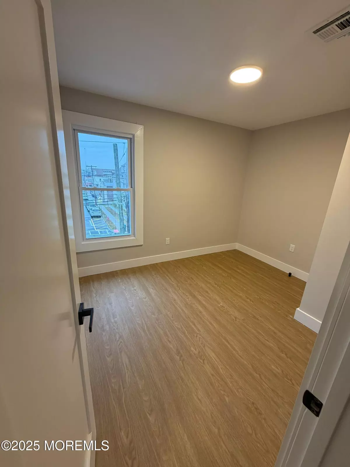 Perth Amboy, NJ 08862,142 State Street #1