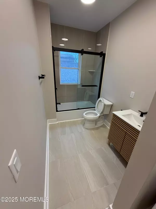 Perth Amboy, NJ 08862,142 State Street