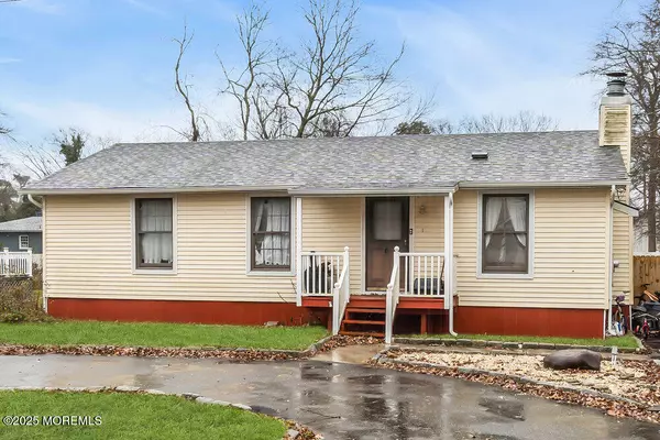 6 Mizzen Way, Waretown, NJ 08758