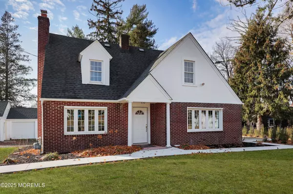 118 State Route 34, Holmdel, NJ 07733