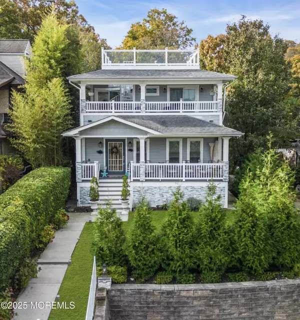 Highlands, NJ 07732,97 Navesink Avenue