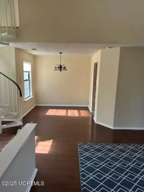 Jackson, NJ 08527,702 Goldthread Court