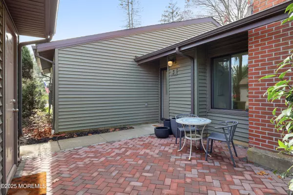 Red Bank, NJ 07701,3 Auburn Court