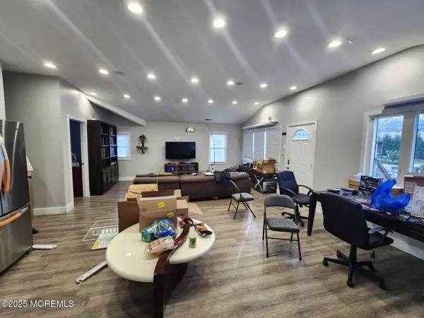 Lakewood, NJ 08701,215 Miller Road