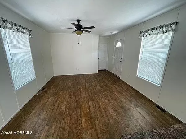 Neptune Township, NJ 07753,55 Highway 35 #28