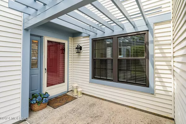 Ocean Twp, NJ 07712,73 Old Orchard Lane #1504