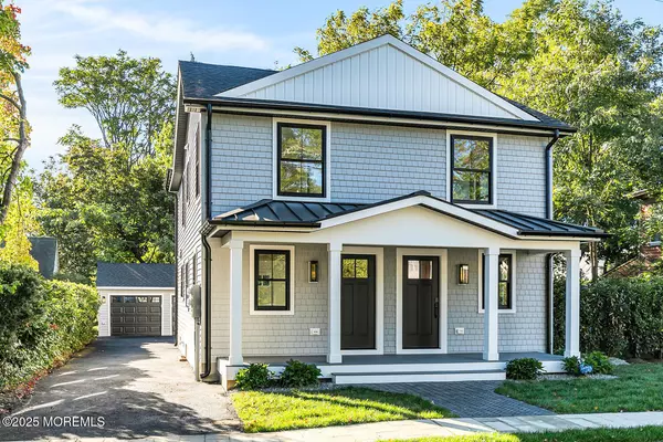 Fair Haven, NJ 07704,516 River Road