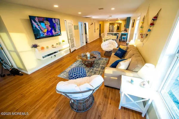 Point Pleasant Beach, NJ 08742,28 Central Avenue