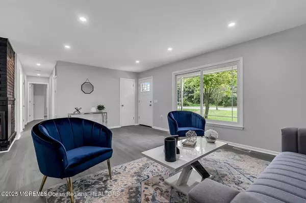 Toms River, NJ 08753,821 Bay Avenue