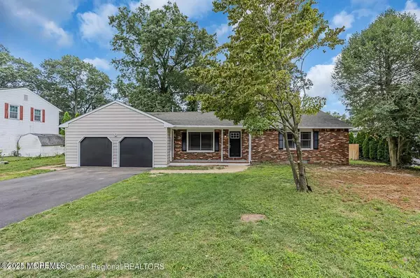 Toms River, NJ 08753,821 Bay Avenue