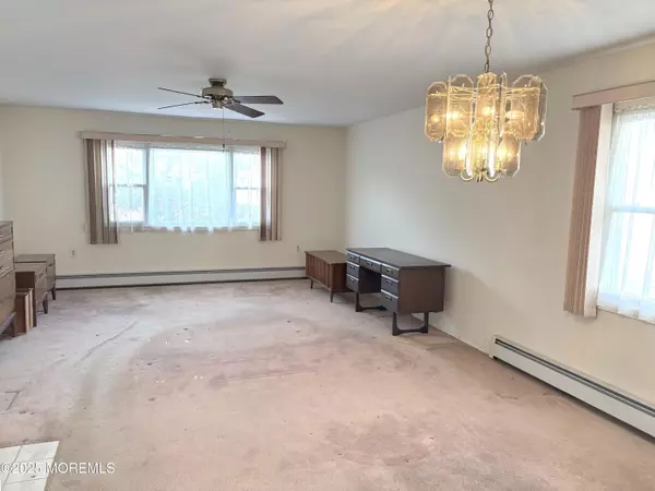 Toms River, NJ 08757,11 Tampa Lane