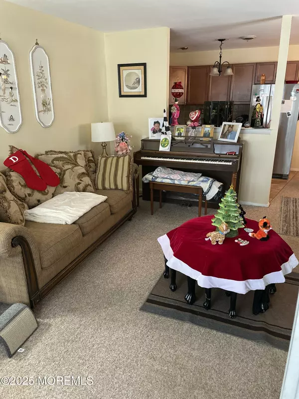 Manchester, NJ 08759,43 Cambridge Circle #F