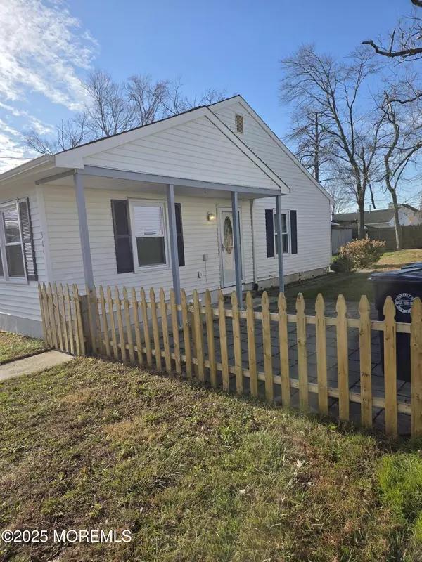 Little Egg Harbor, NJ 08087,304 Lake Champlain Drive