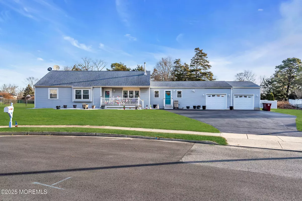 Bayville, NJ 08721,82 Scott Drive