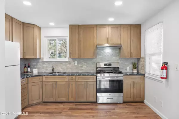 Freehold, NJ 07728,85 Helen Avenue