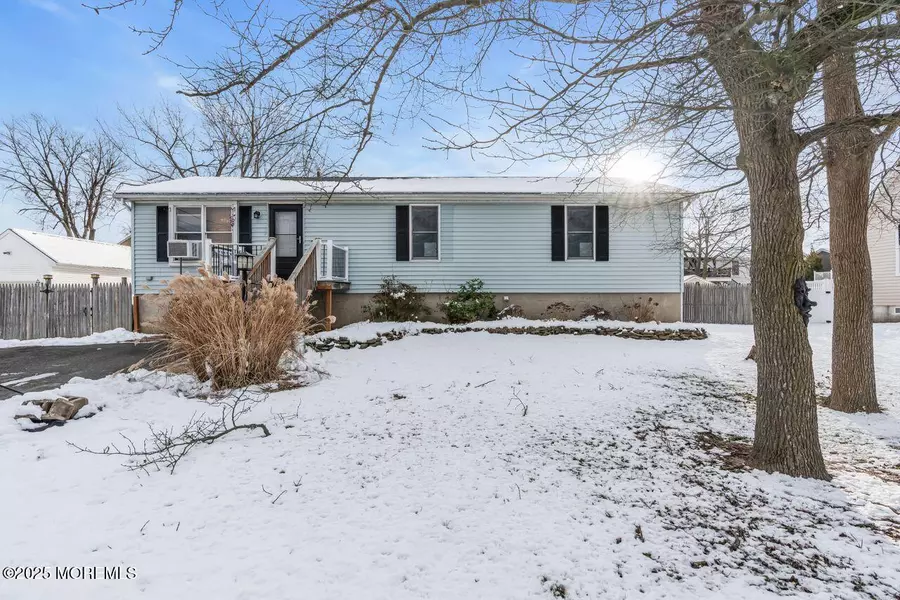 615 Monmouth Avenue, Port Monmouth, NJ 07758