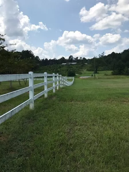 5683 Valley Road #5683, Meridian, MS 39307