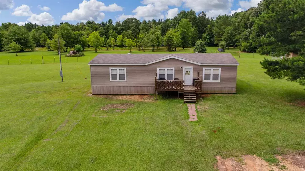 220 Oak Creek Circle, Morton, MS 39117