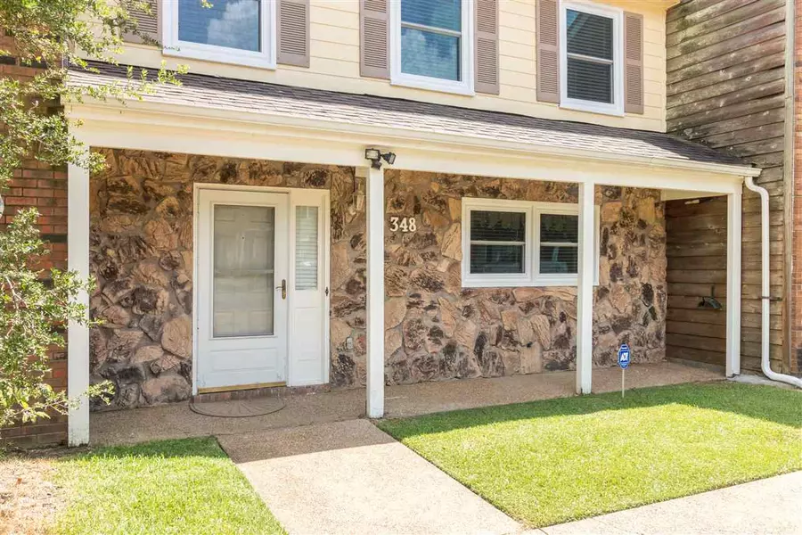 348 Brookwood Lake Place, Byram, MS 39272