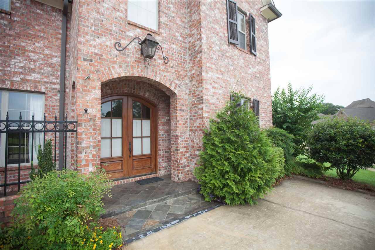 Madison, MS 39110,521 Heyward Lane