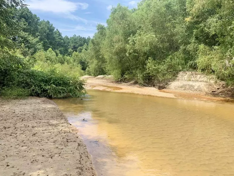 Garden City Road, Roxie, MS 39661