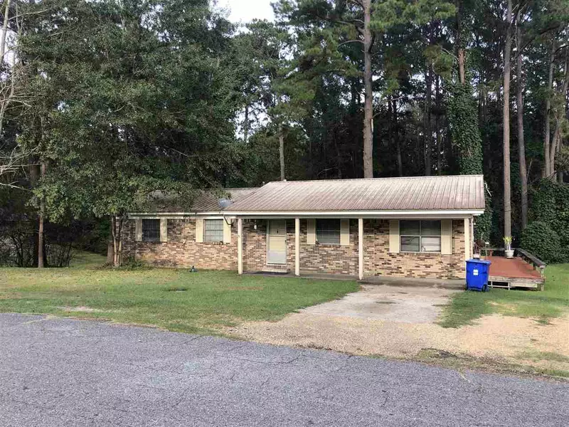 825 Mamie Drive, Mendenhall, MS 39114