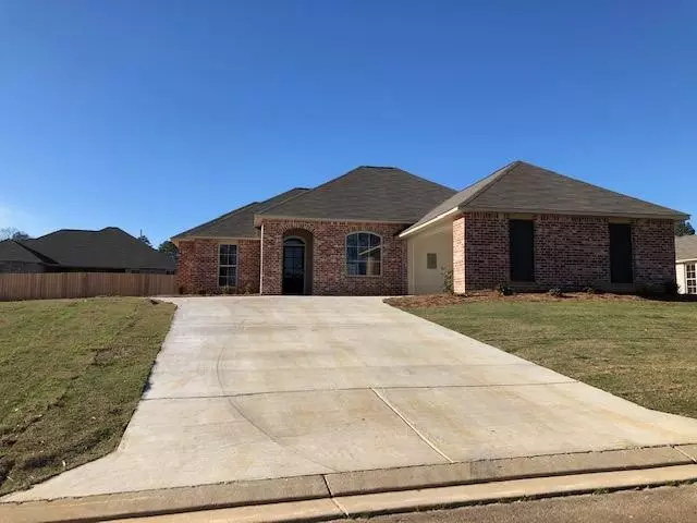 116 Cypress Bend Boulevard, Terry, MS 39170