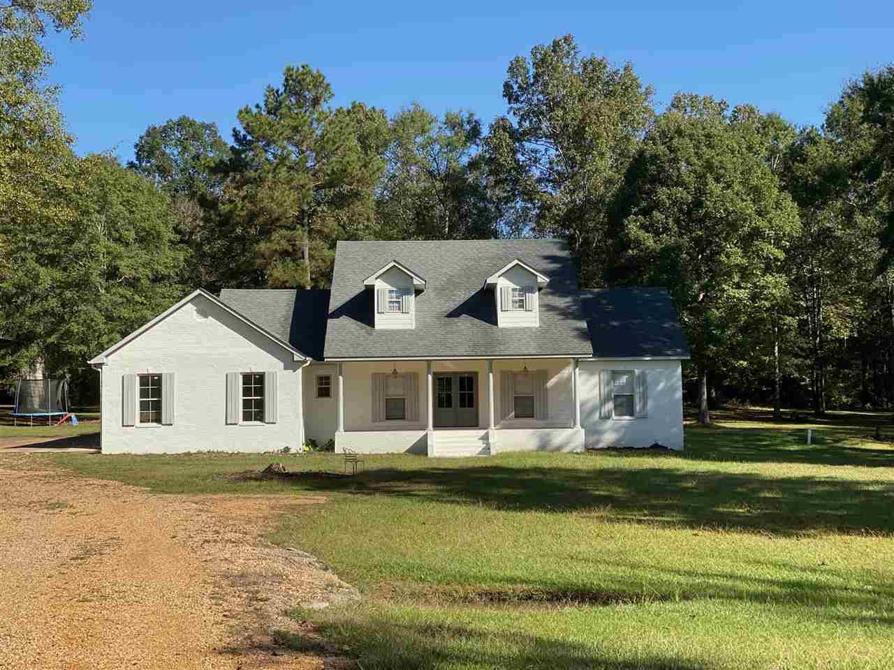 Brookhaven, MS 39601,1768 Pine Tree Trail