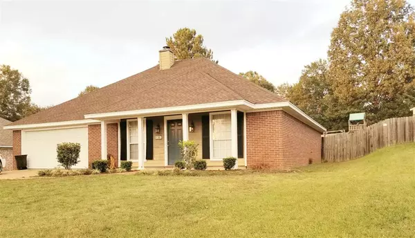 416 Vista Court, Richland, MS 39218