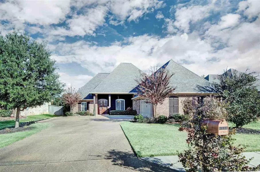 311 Gladeview Place, Brandon, MS 39047