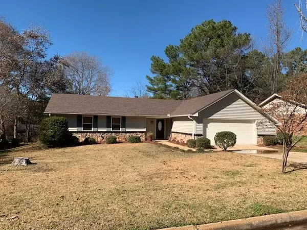 2214 Forest Park Drive, Jackson, MS 39212