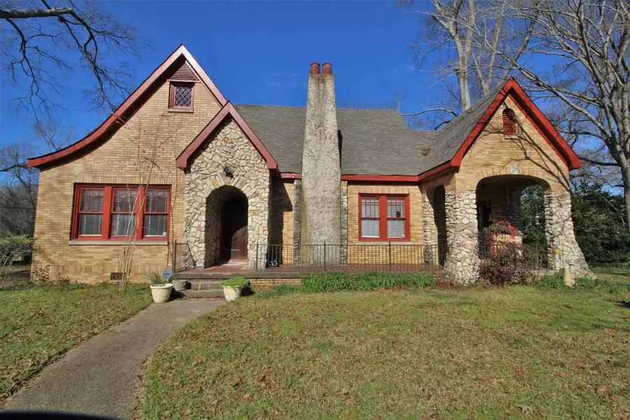 500 Main Street, Utica, MS 39175