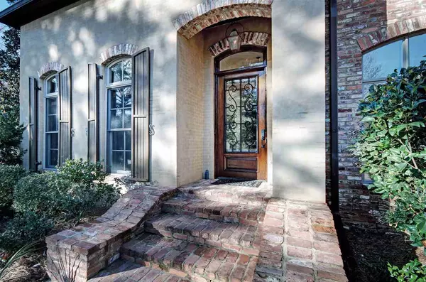 Madison, MS 39110,100 Cedar Woods Drive