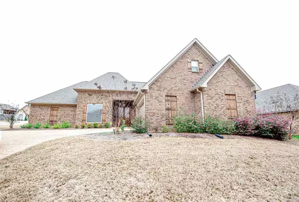 328 Gladeview Place, Brandon, MS 39047