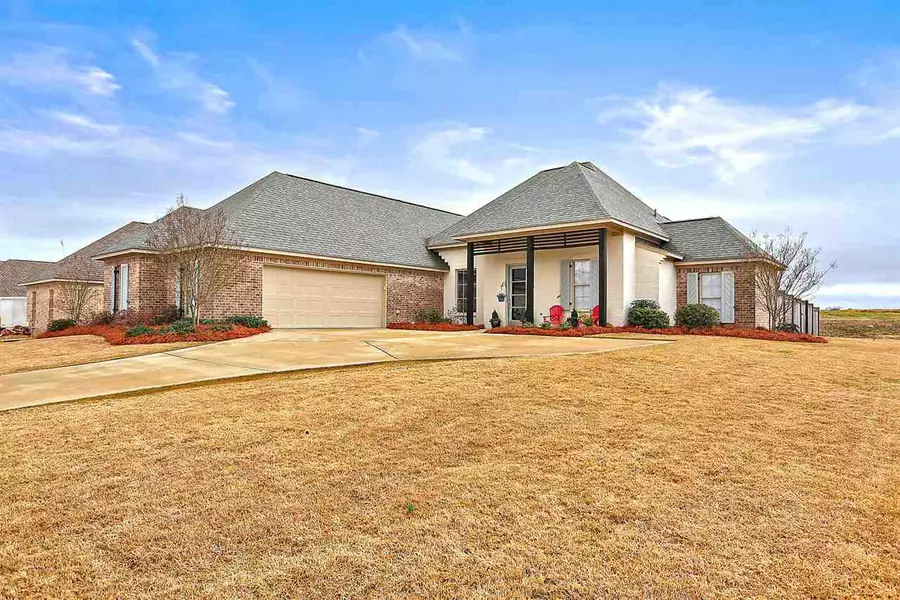 416 Araglen Drive, Canton, MS 39046