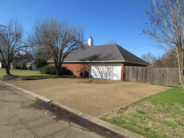 Flowood, MS 39232,6002 Maplewood Drive