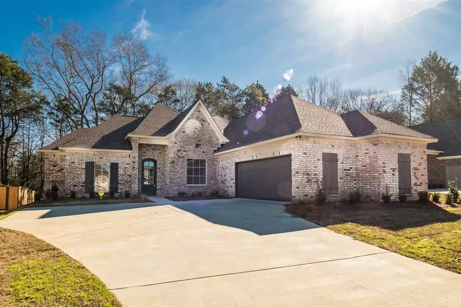 735 Glenwild Drive, Canton, MS 39046