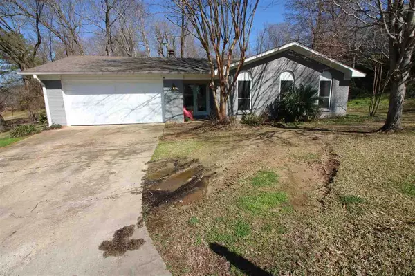 1701 Robinhood Drive, Yazoo City, MS 39194