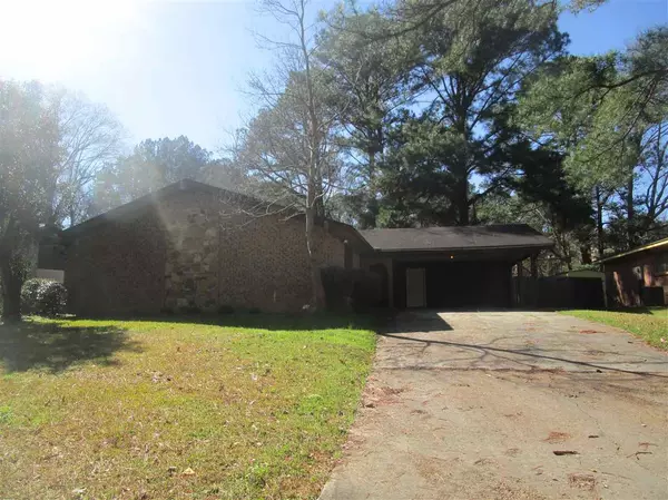 1517 Vernon Circle, Jackson, MS 39204