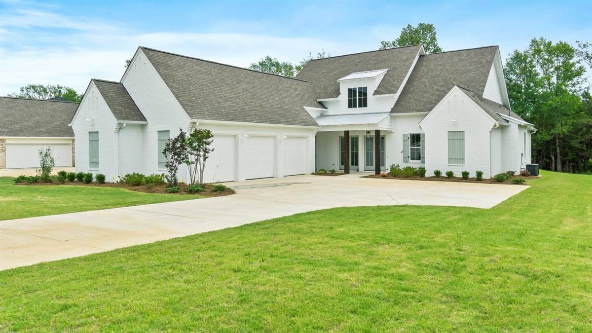 118 Coventry Lane, Canton, MS 39046