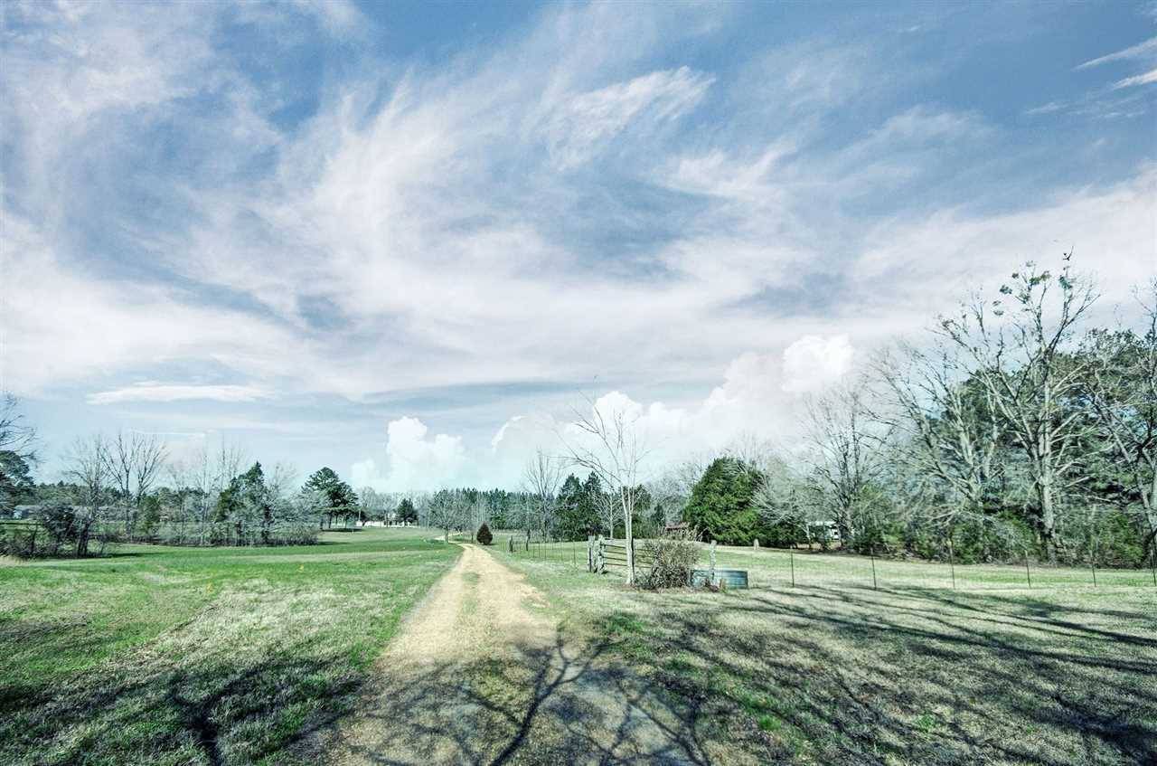 Clinton, MS 39056,1823 Kickapoo Road
