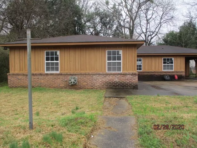 207 Hillside Drive, Vicksburg, MS 39180