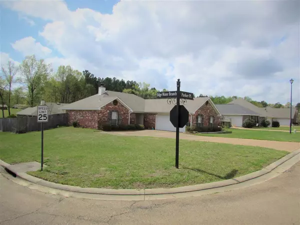 Brandon, MS 39042,682 Parker Place