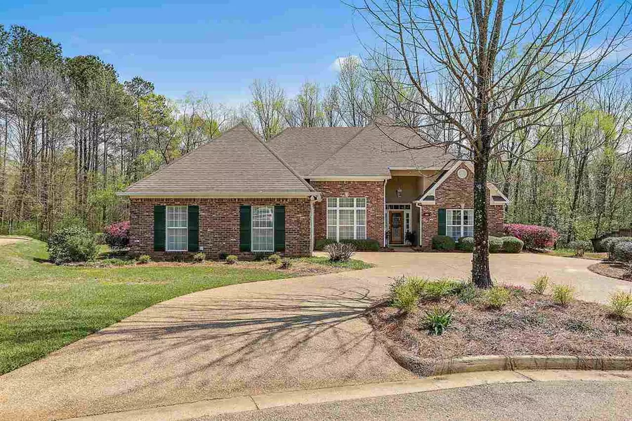 402 Overlook Drive, Brandon, MS 39042