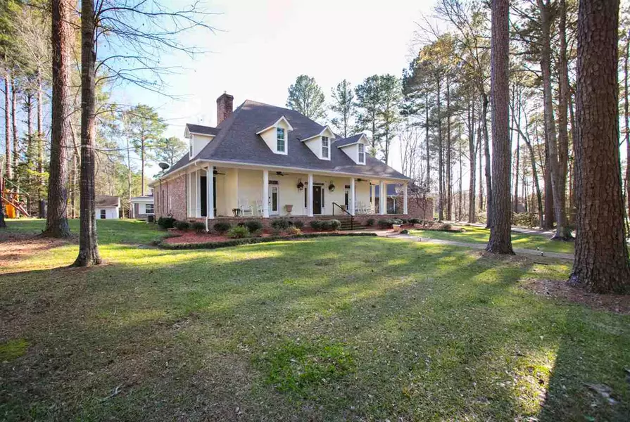 106 Creekwood Drive, Flowood, MS 39232