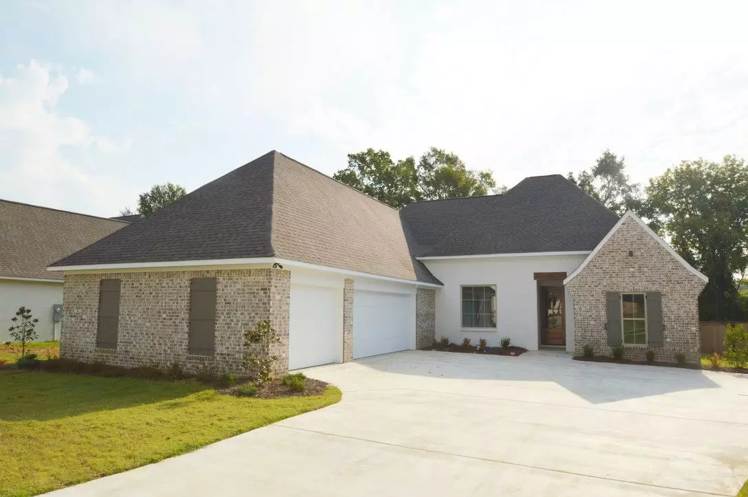 Canton, MS 39046,102 Coventry Lane