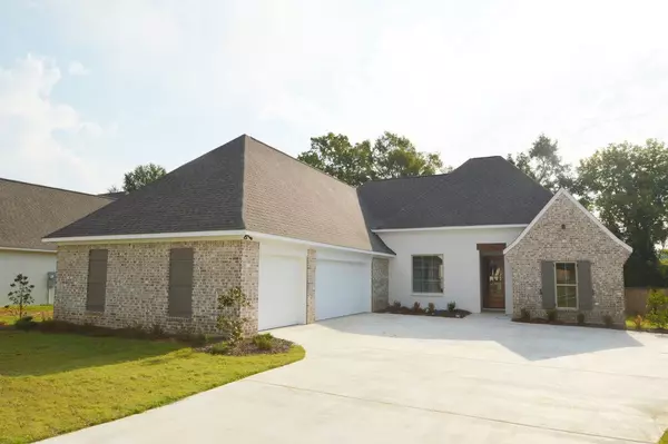 102 Coventry Lane, Canton, MS 39046